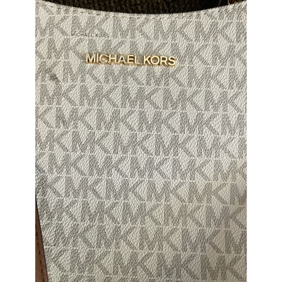 Michael Kors Jet Set Large Logo Tote Bag - Picture 7 of 8